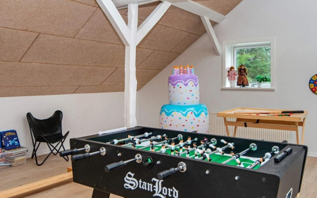 8 Person Holiday Home in Henne