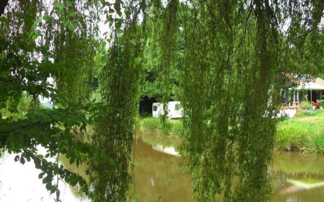 Acorn Lake Fishing and Caravans