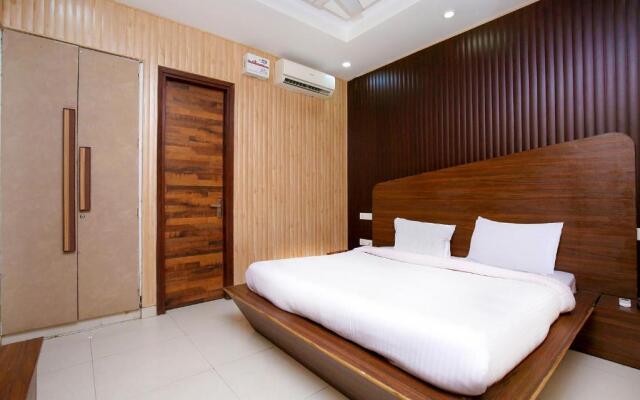 FabHotel Pearl Grand