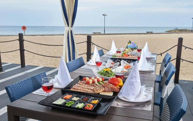 Kensington Resort Seorak Beach