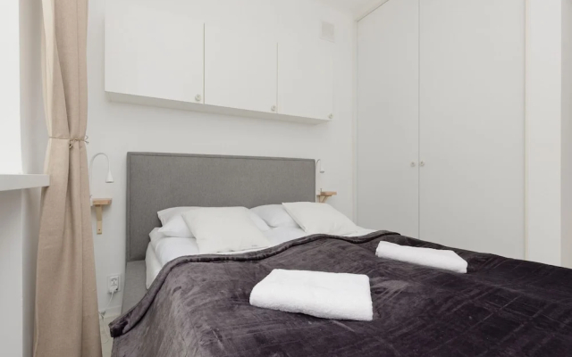 Centre Apartment Sniadeckich by Renters