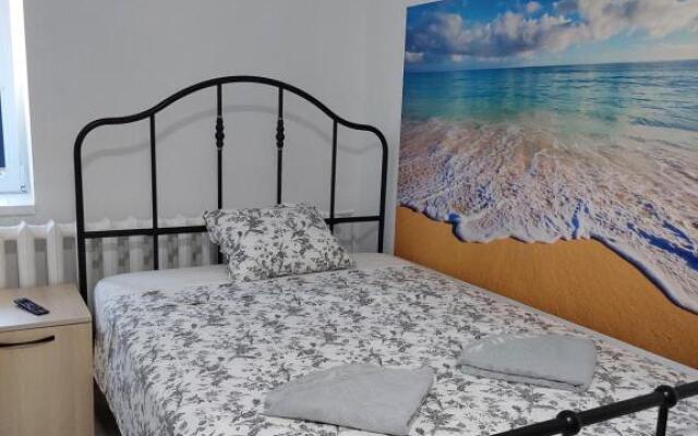 Vila de pe Lac Amara