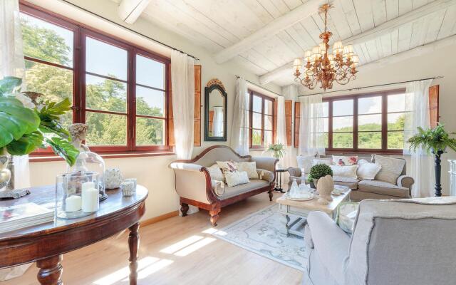 Bocciolo Stone Farmhouse