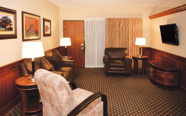 Quality Inn & Suites Ames Conference Center Near ISU Campus