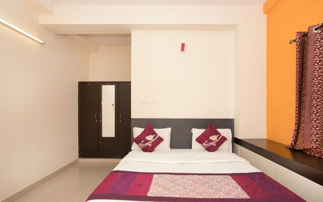 OYO 1848 Hotel Anugriha Rooms