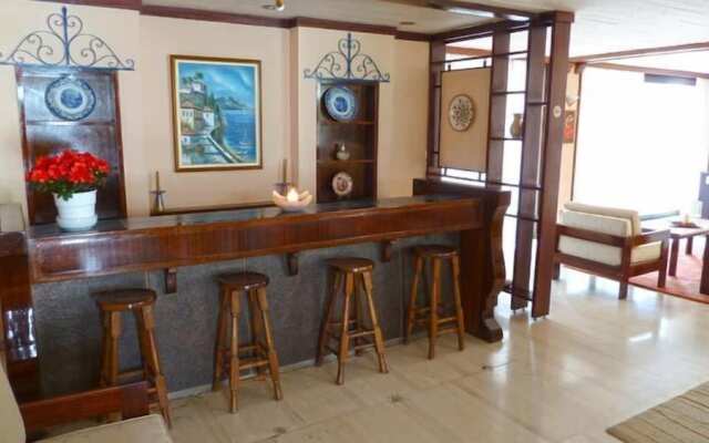 Zina Hotel Apartments