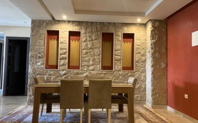 Iris beach luxurious apartment