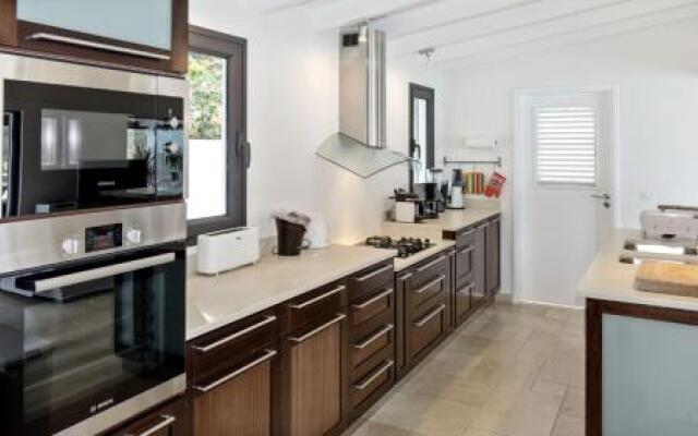 Eimeo By Villas Apartments Rentals