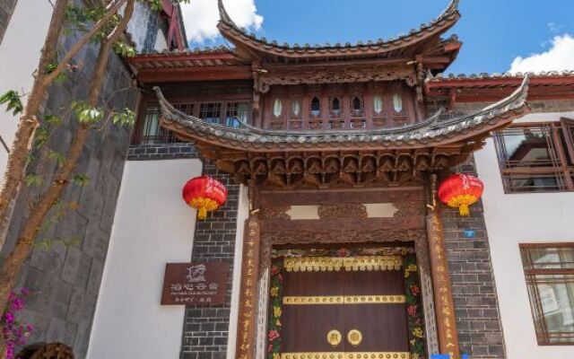 Lijiang Passing-Cloud Resort