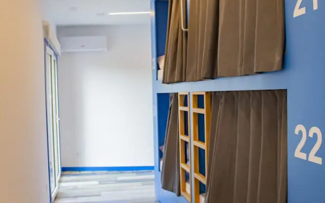 Albergue Playa Sabarís - Hostel