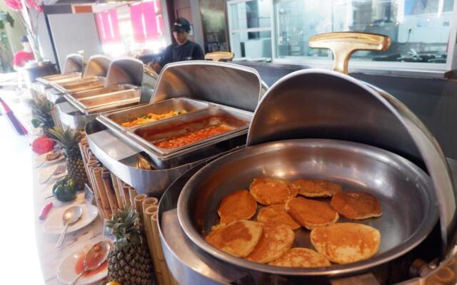 Отель ibis Styles Bali Legian