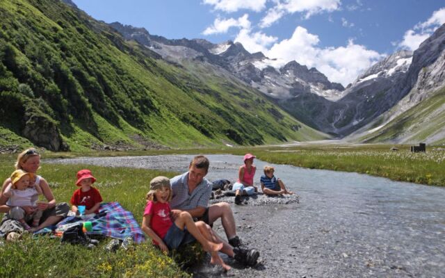 Pradas Resort - 2.5 Zimmer Premium