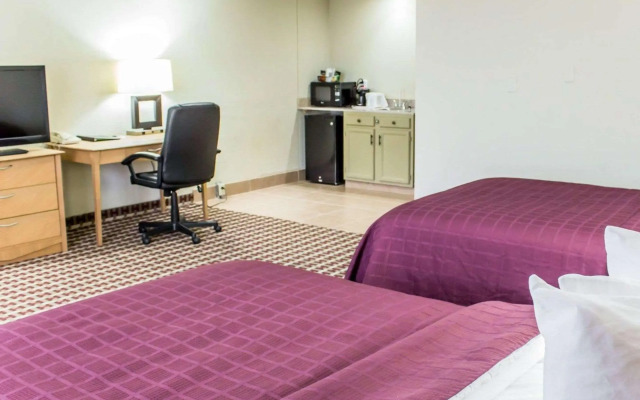 Rodeway Inn & Suites
