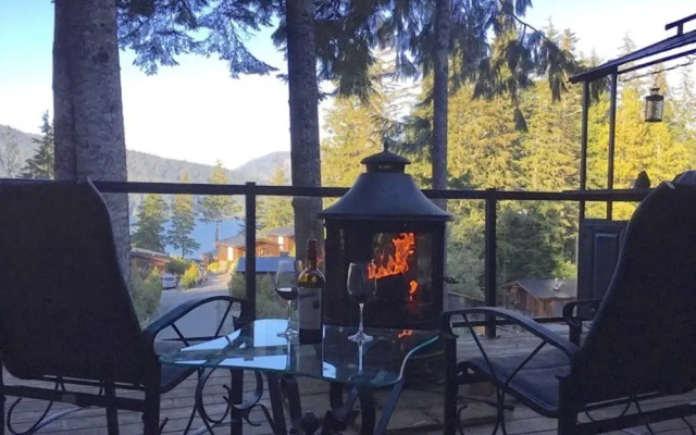 The Great Escape Secluded with Hot Tub
