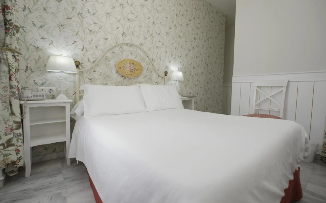 Basic Hotel Puerta de Sevilla