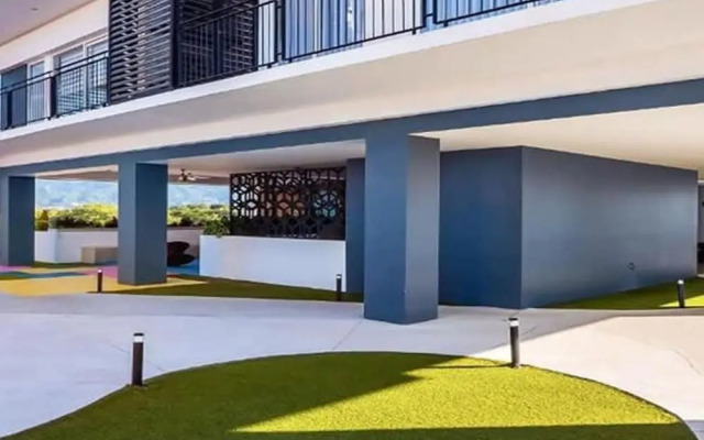 Zoho Skies Amazing View Sleeps 6