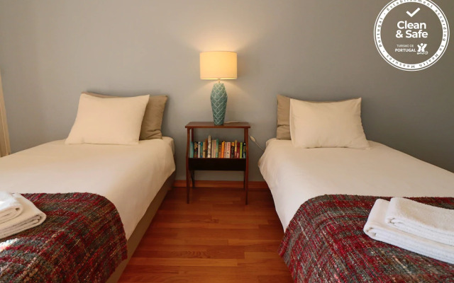 Cascais Estoril Apartment Near the Beach