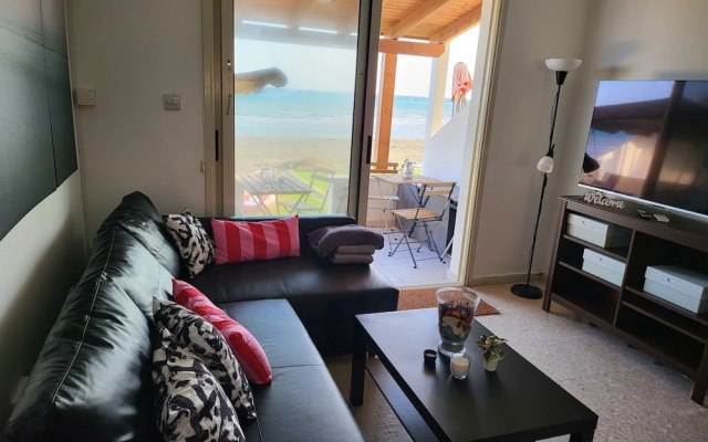 Mattis Seafront Beachhouse