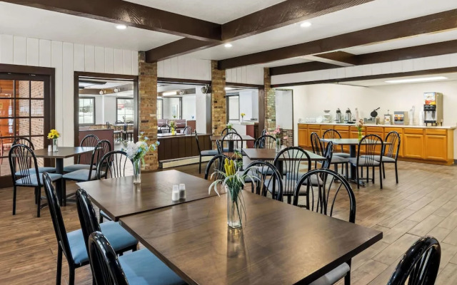 Econo Lodge Manistee