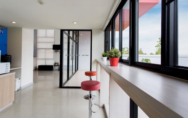 Hop Inn Chiang Mai Superhighway (SHA Extra Plus)