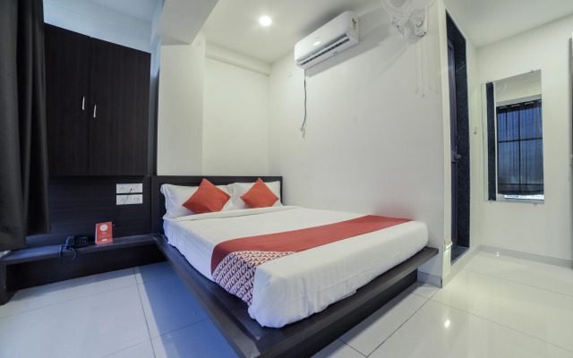 Samudra Executive by OYO Rooms