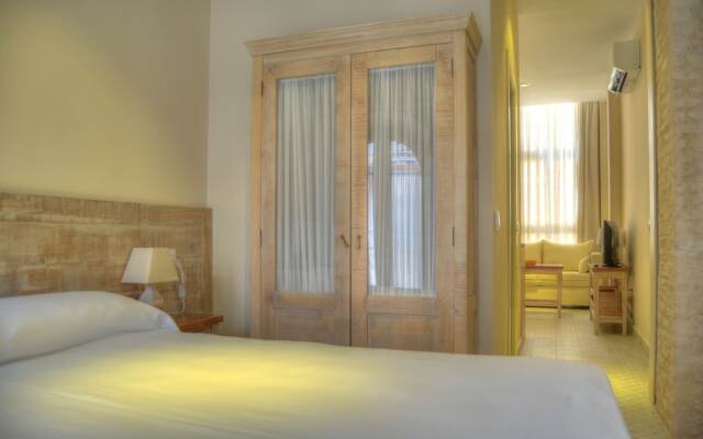 Eva Recommends Pureza V