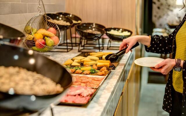 Apex City Quay Hotel & Spa