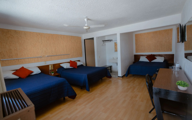 Hotel Zacatecas Courts