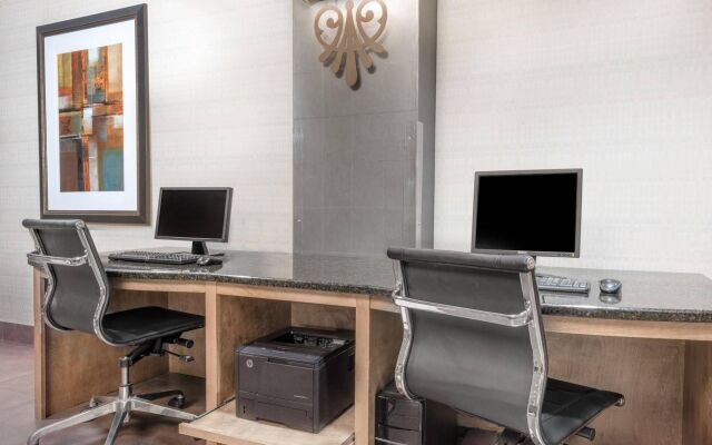 Exton Hotel & Conference Center