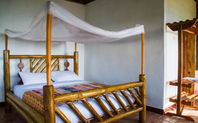 Queen Elizabeth Park View Tourist Lodge
