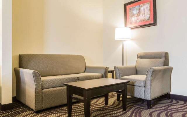 Quality Inn & Suites North Montgomery