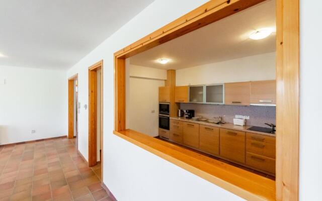 Villa Hillcrest Panorama by Ezoria