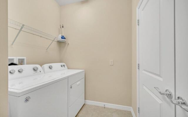 Phillips 8Bed Family Friendly Retreat