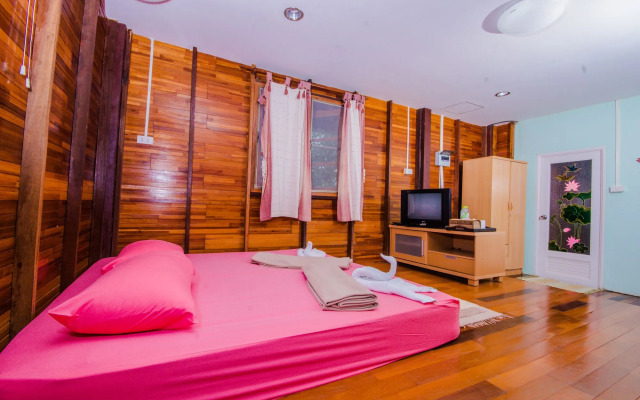 Fahsai Riverview Resort