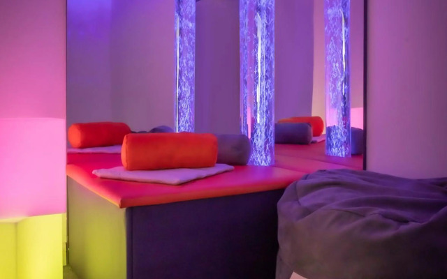 Pillo Hotel & Leisure Club