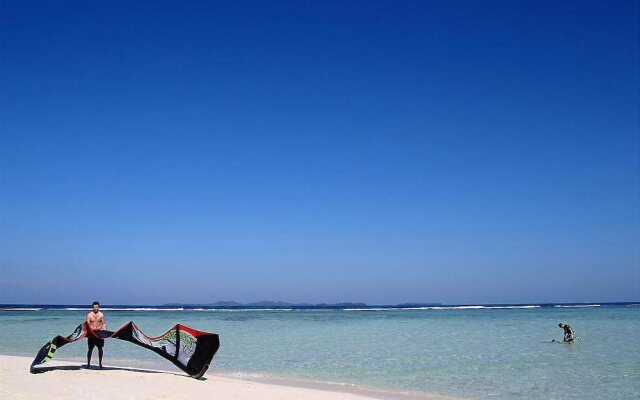 Breve Azurine Lagoon Retreat
