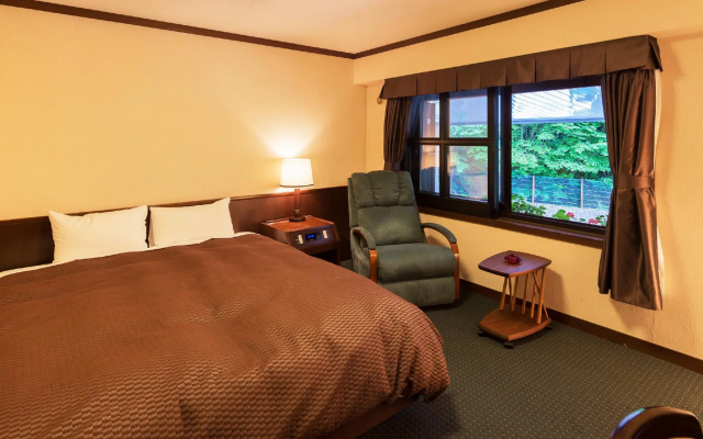 Hotel Hotaka – Guest Rooms – Takayama