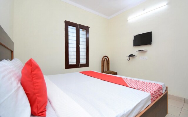 Hotel Tourist by OYO Rooms