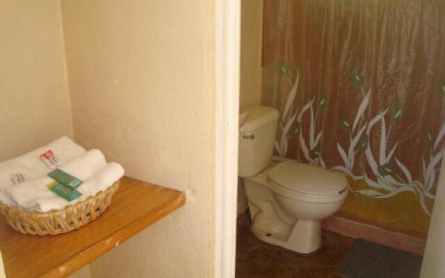 Hotel Brisas del Lago