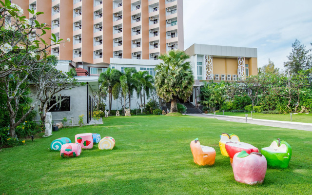 Golden Beach Cha-Am Hotel