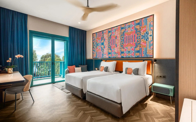 Resorts World Sentosa -  Ora