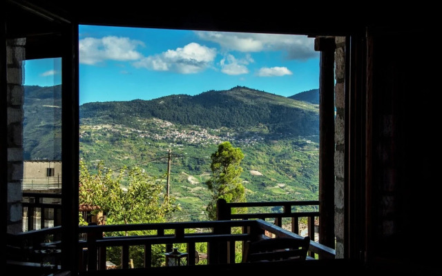 Theasis Guesthouse