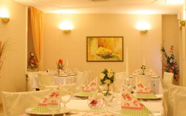Hotel Sandor Pavillon