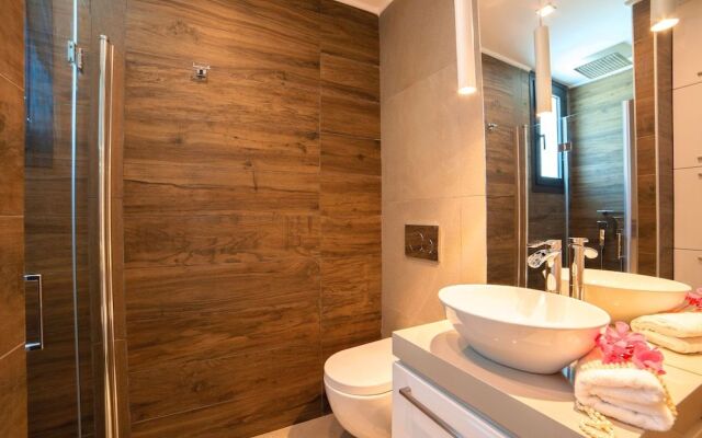 Perla Villas with Heated Pool