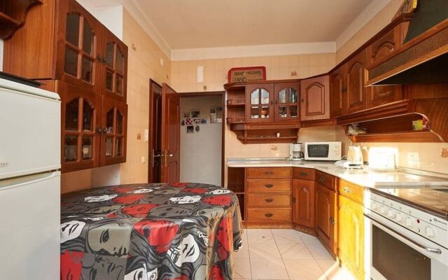 Help Yourself Hostels - Carcavelos