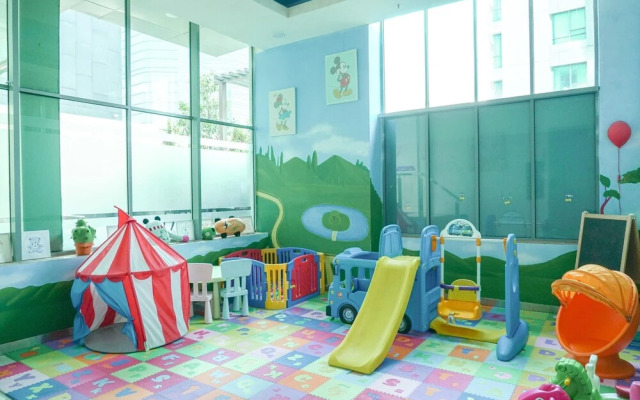 Beautiful and Luxury 2BR Apartment at St. Moritz