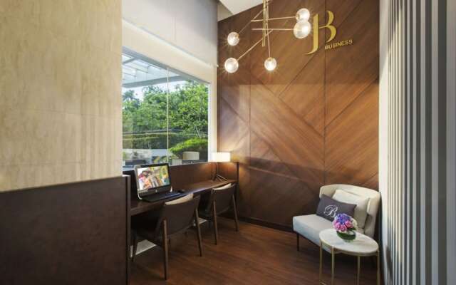 Two Bedroom Executive Apartment, Somerset Berlian Jakarta