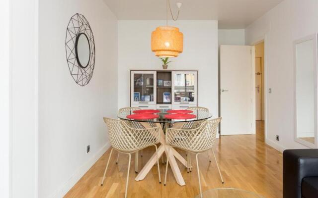 Cozy studio overlooking Pedro Zerolo Square