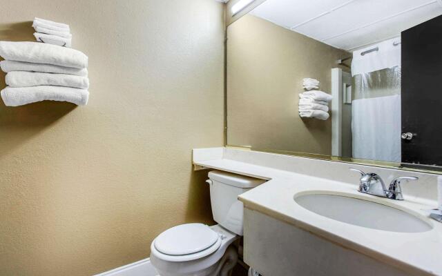 Super 8 by Wyndham Battleboro/Rocky Mount