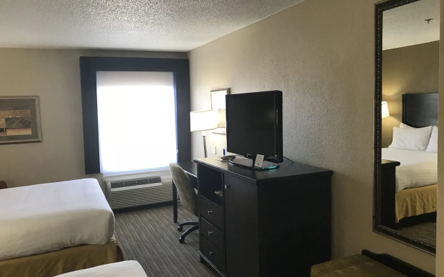 Holiday Inn Express London-I-70
